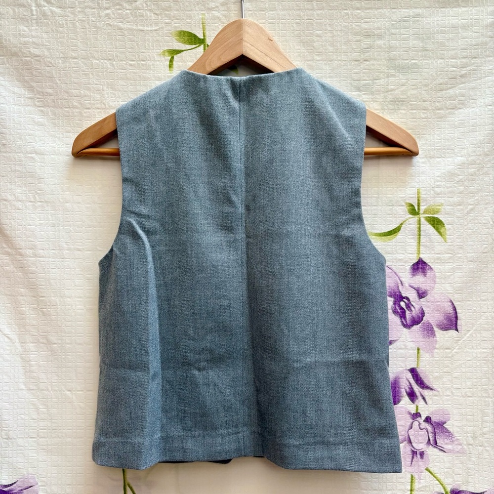 H&M Gray Asymmetrical Button Cropped Suit Vest - Picture 2 of 4